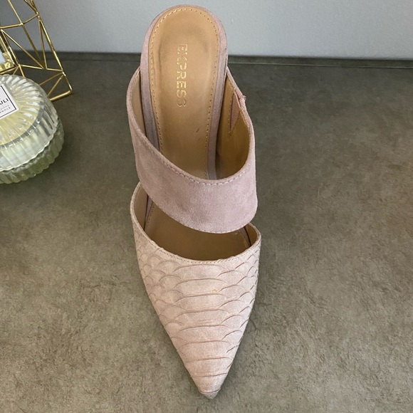 Pink Express Heels - Picture 4 of 5